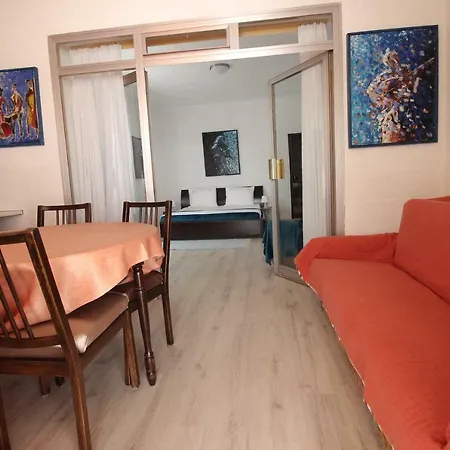 Apartment Dina 22 *