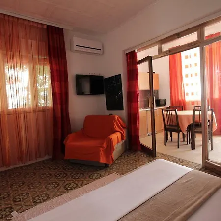Apartment Dina 22 *
